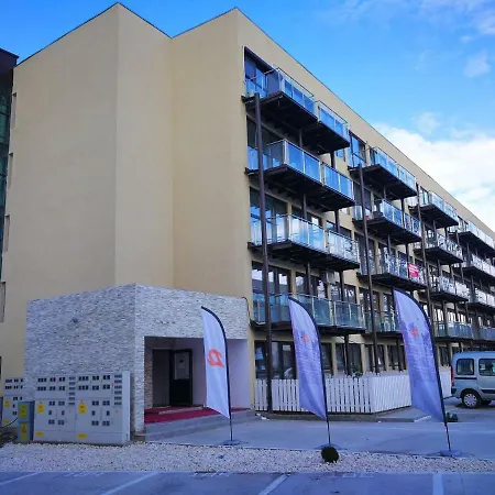 Maria شقة مانغاليا