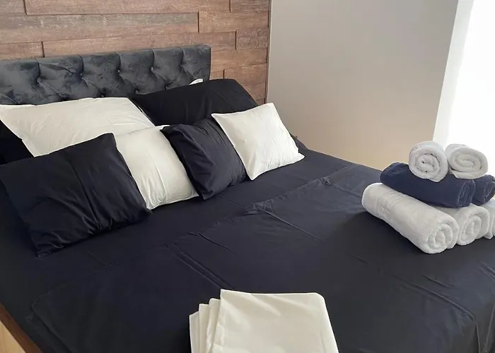 Maria مانغاليا